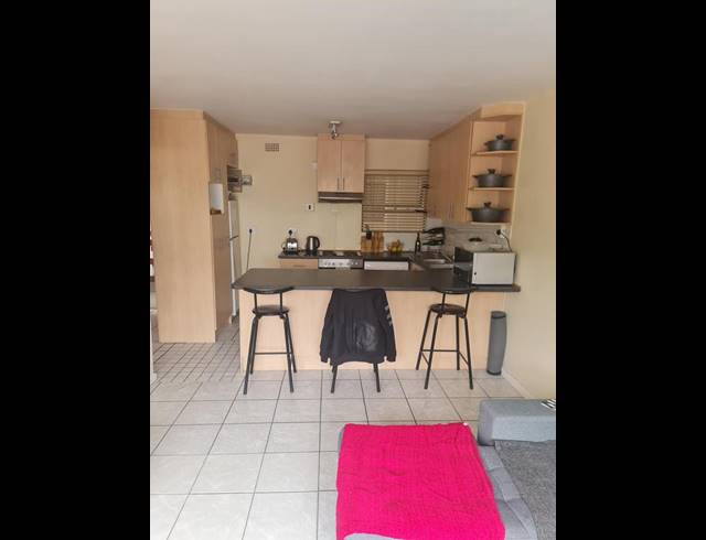 1 BEDROOM APARTMENT FOR SALE IN NORTHCLIFF